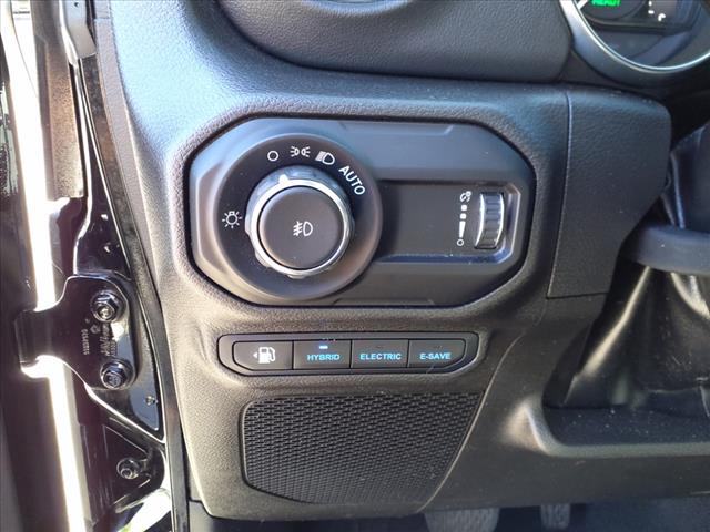 2023 Jeep Wrangler Rubicon 4xe - Photo 18