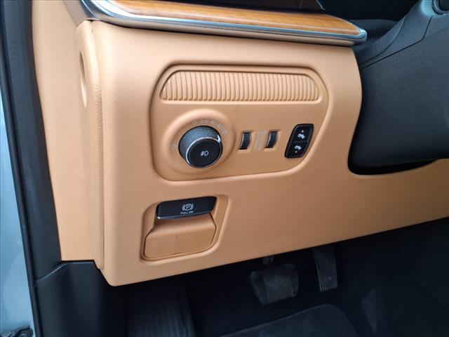 2022 Jeep Grand Wagoneer Series III - Photo 19