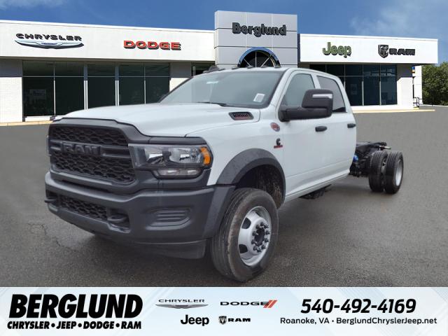 2024 RAM 5500 Chassis Tradesman/SLT/Laramie/Limited 4x4 Crew Cab 197.4 - Photo 1