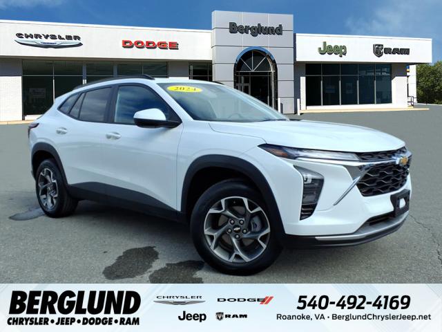 2024 Chevrolet Trax LT - Photo 1