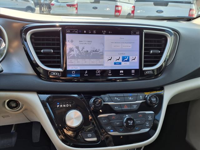 2023 Chrysler Pacifica Touring L - Photo 23