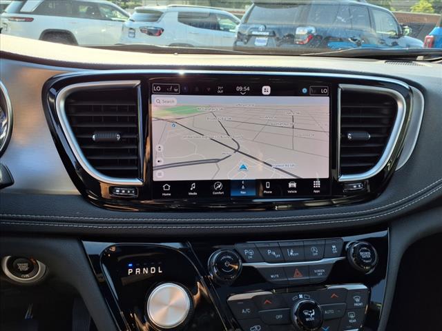 2021 Chrysler Pacifica Limited - Photo 25
