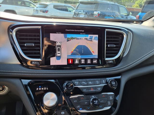 2021 Chrysler Pacifica Limited - Photo 26