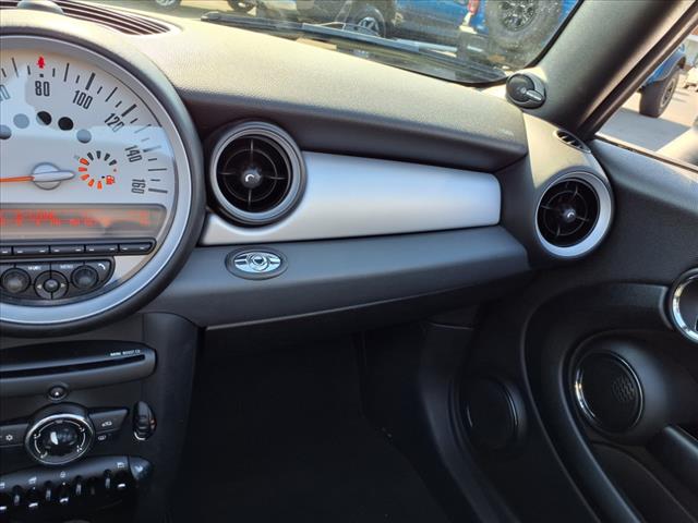 2011 MINI Cooper Base - Photo 26