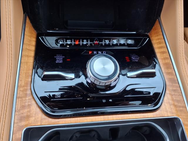 2022 Jeep Grand Wagoneer Series III - Photo 28