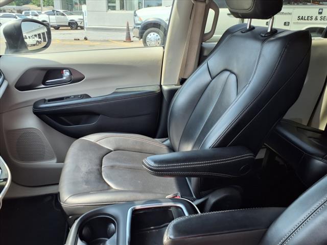 2023 Chrysler Pacifica Touring L - Photo 29
