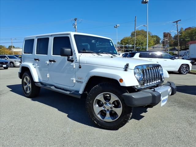 2015 Jeep Wrangler Unlimited Sahara - Photo 2