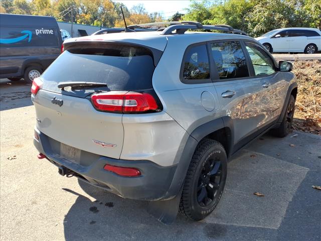 2017 Jeep Cherokee Trailhawk - Photo 2