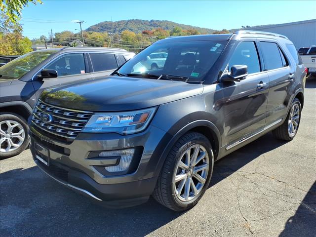 2017 Ford Explorer Limited - Photo 2