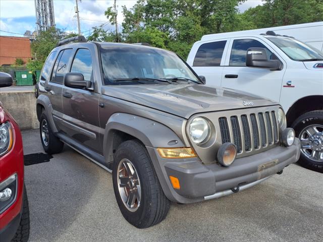 2006 Jeep Liberty Renegade - Photo 2