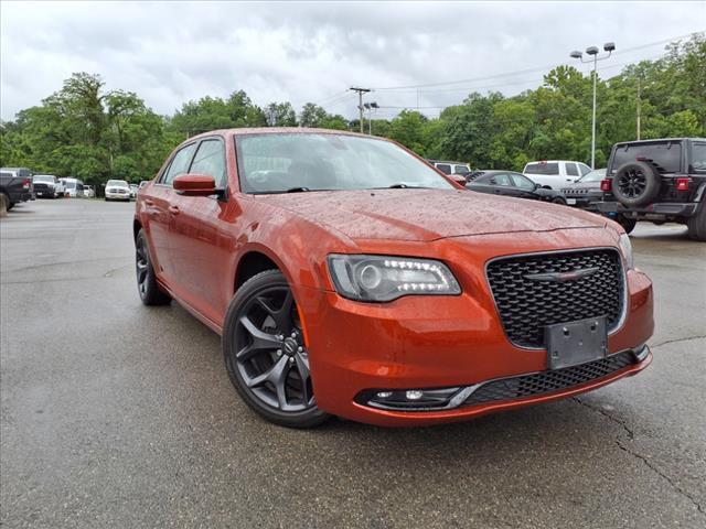 2021 Chrysler 300 S V6 - Photo 2