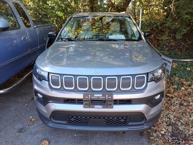 2022 Jeep Compass Latitude - Photo 2