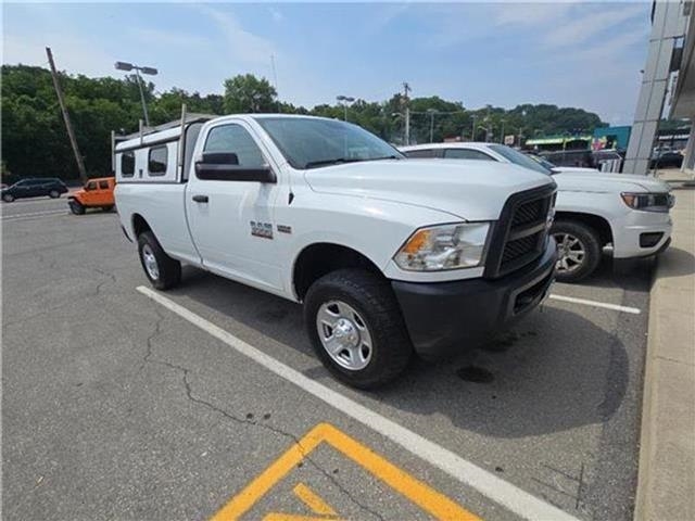 2017 RAM 3500 Tradesman - Photo 2