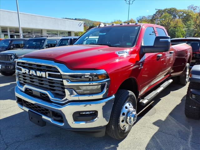 2026 RAM 3500 Tradesman 4x4 Crew Cab 8 ft. box 169.5 in. WB - Photo 2