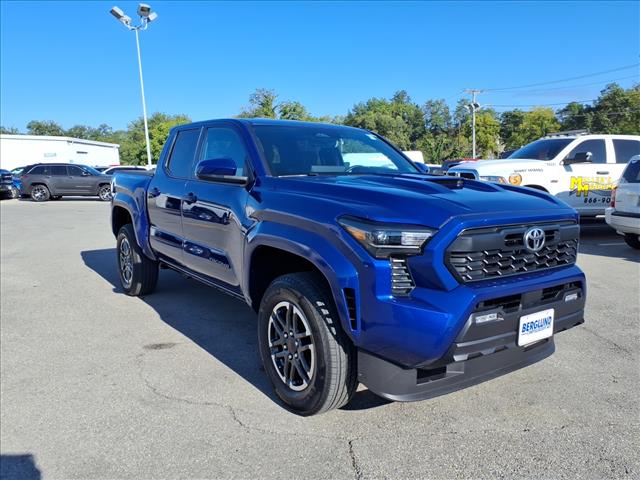 2025 Toyota Tacoma TRD Sport - Photo 2