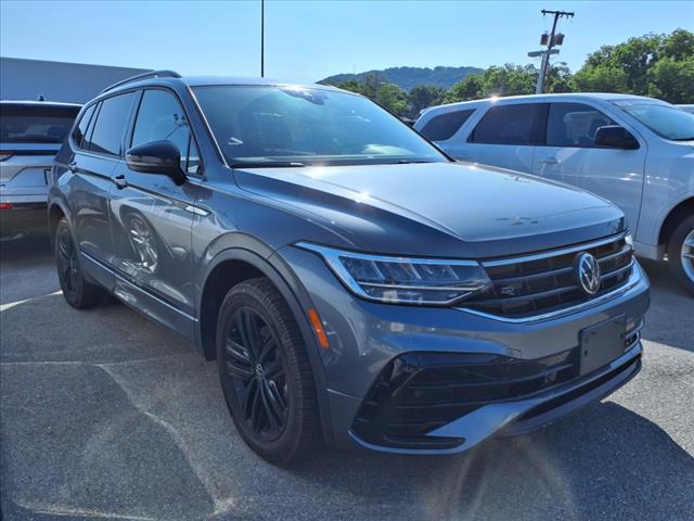 2022 Volkswagen Tiguan SE R-Line Black 4Motion - Photo 2