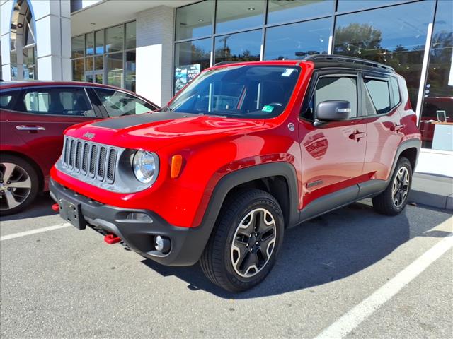 2015 Jeep Renegade Trailhawk - Photo 2