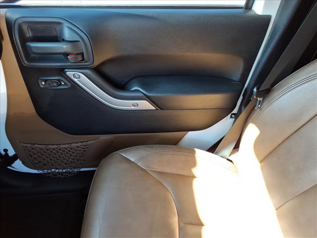 2015 Jeep Wrangler Unlimited Sahara - Photo 30
