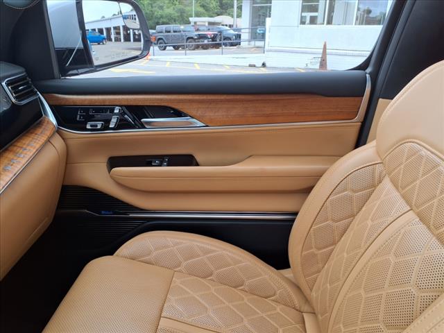 2022 Jeep Grand Wagoneer Series III - Photo 30