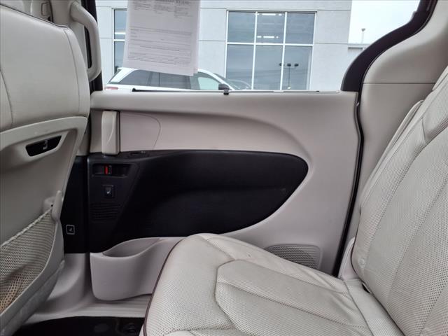 2020 Chrysler Pacifica Limited - Photo 32