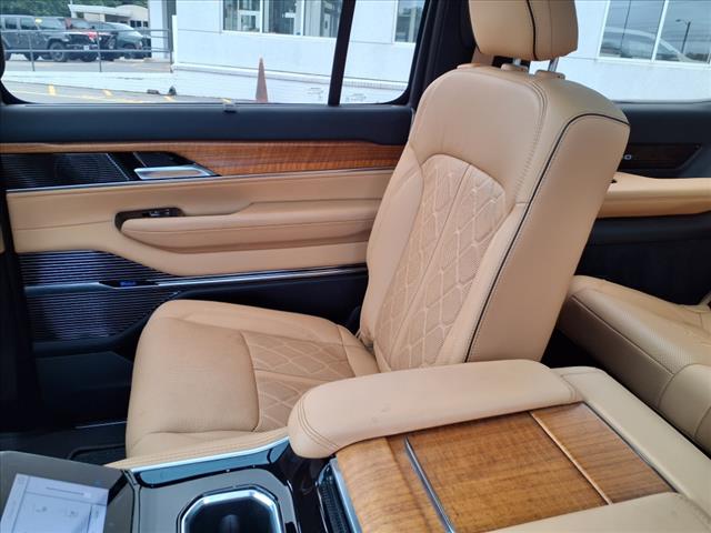 2022 Jeep Grand Wagoneer Series III - Photo 34