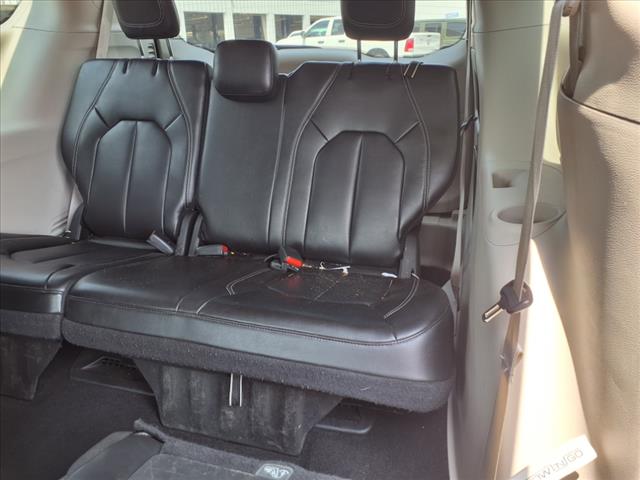 2023 Chrysler Pacifica Touring L - Photo 34