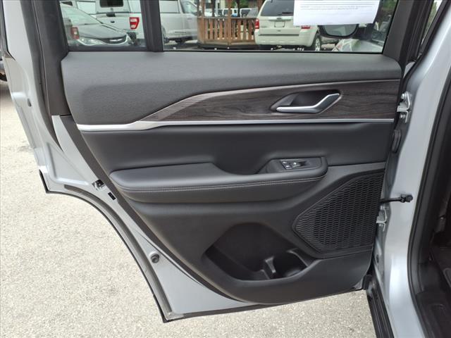 2023 Jeep Grand Cherokee Limited - Photo 37