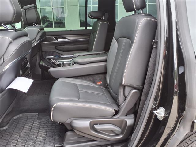 2024 Jeep Grand Wagoneer Obsidian - Photo 38