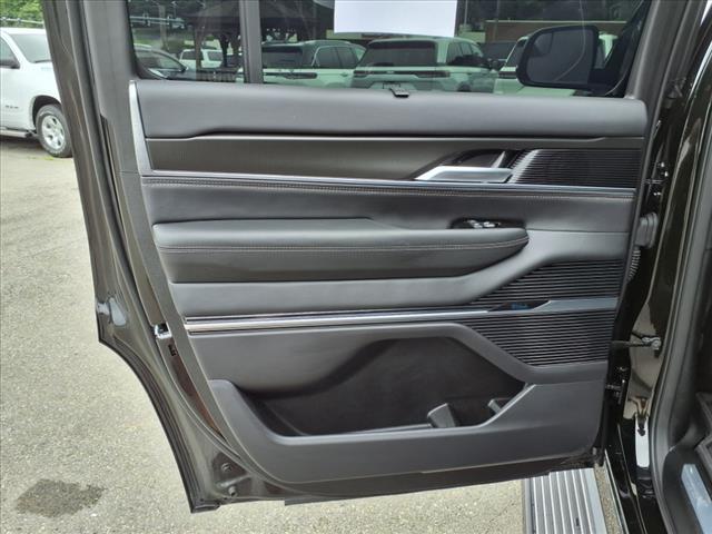 2024 Jeep Grand Wagoneer Obsidian - Photo 39