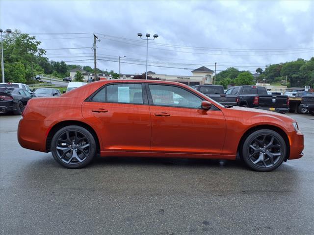 2021 Chrysler 300 S V6 - Photo 3