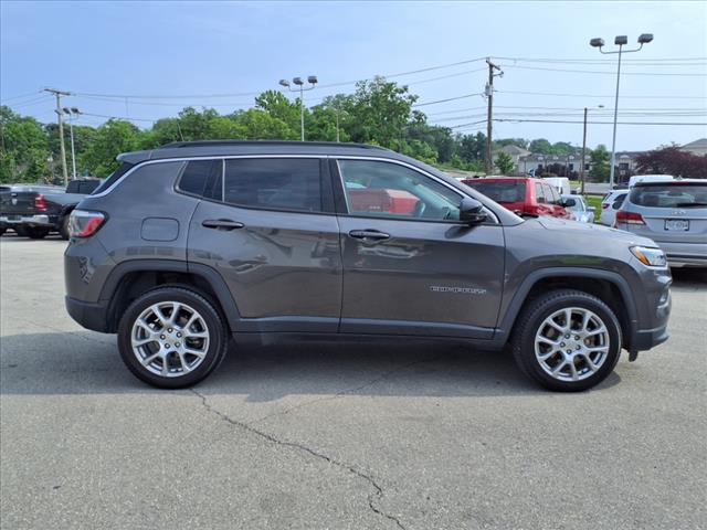 2022 Jeep Compass Latitude Lux - Photo 3