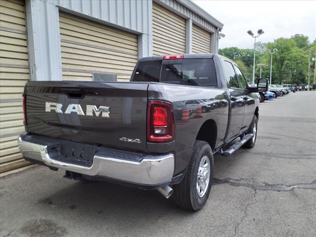 2025 RAM 2500 Tradesman 4x4 Crew Cab 6.3 ft. box 149 in. WB - Photo 3