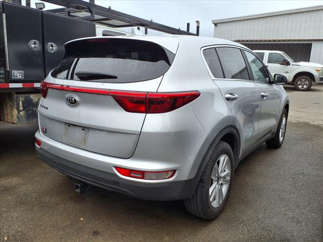 2017 Kia Sportage LX - Photo 3