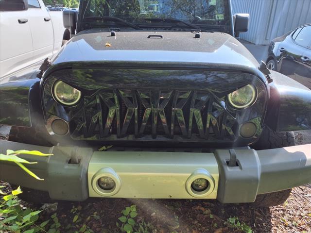 2012 Jeep Wrangler Unlimited Sahara 4x4 - Photo 4