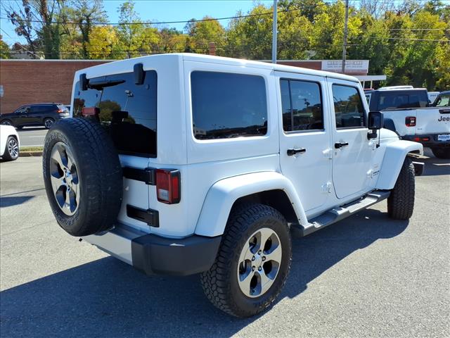 2015 Jeep Wrangler Unlimited Sahara - Photo 4