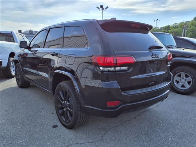 2018 Jeep Grand Cherokee Altitude - Photo 4