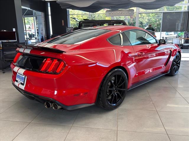 2017 Ford Mustang Shelby GT350R - Photo 4