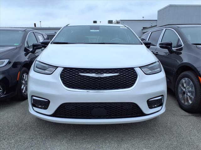2025 Chrysler Pacifica Select All-Wheel Drive Passenger Van - Photo 4