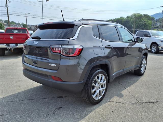 2022 Jeep Compass Latitude Lux - Photo 4