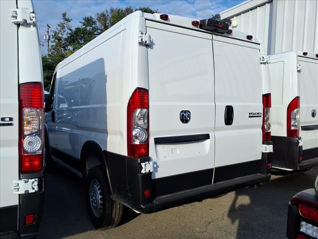 2025 RAM ProMaster Low Roof Cargo Van 118 in. WB - Photo 4