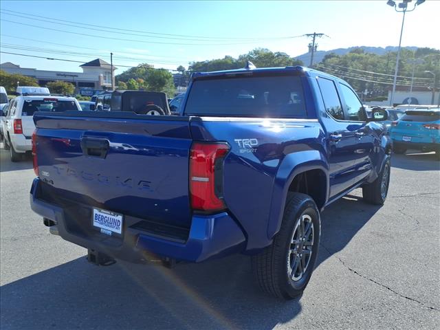 2025 Toyota Tacoma TRD Sport - Photo 4