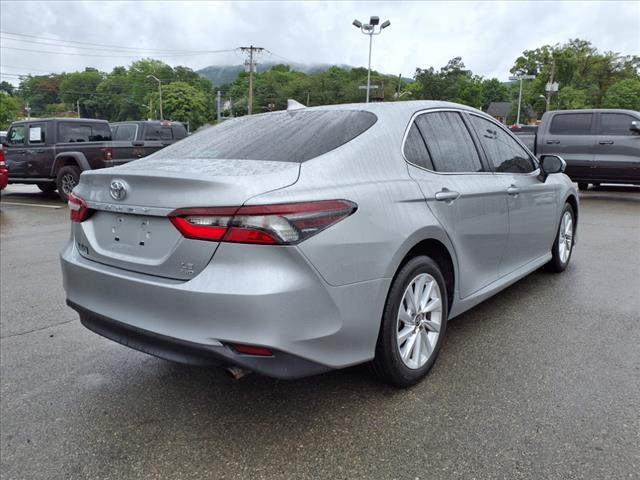 2023 Toyota Camry LE - Photo 4
