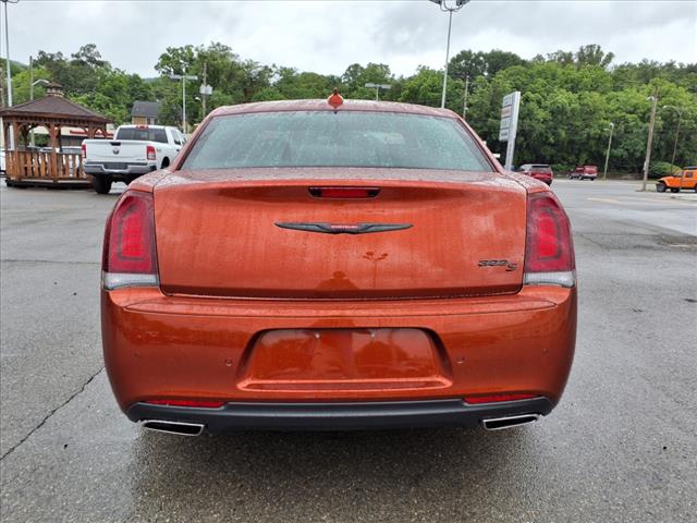 2021 Chrysler 300 S V6 - Photo 5