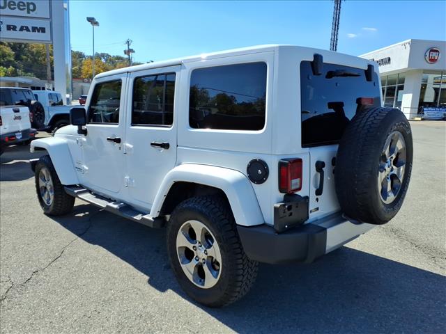 2015 Jeep Wrangler Unlimited Sahara - Photo 6