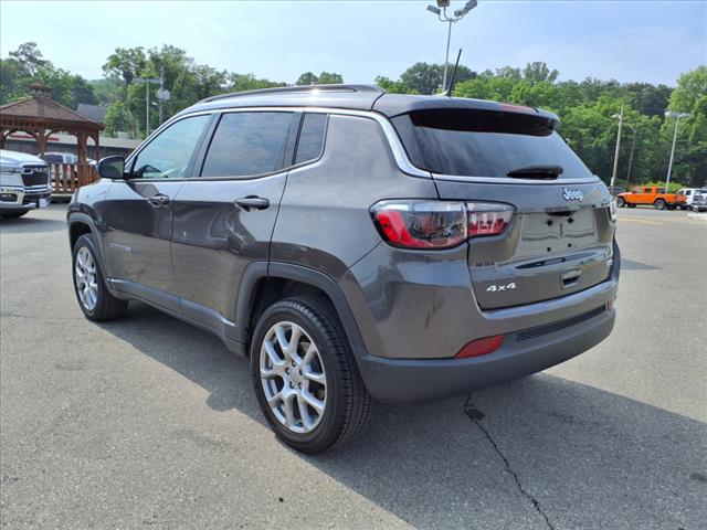 2022 Jeep Compass Latitude Lux - Photo 6