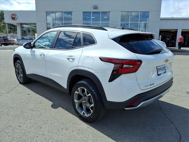 2024 Chevrolet Trax LT - Photo 6