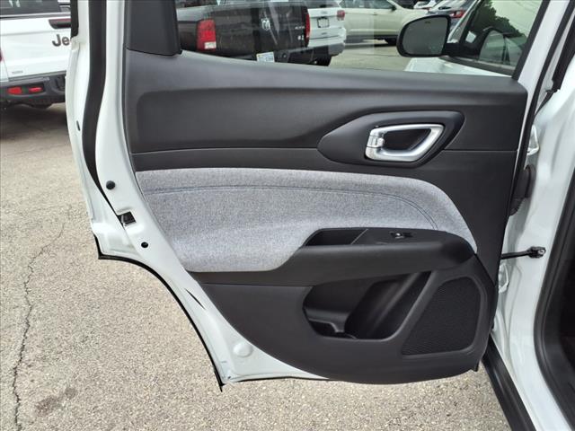 2024 Jeep Compass Latitude - Photo 71