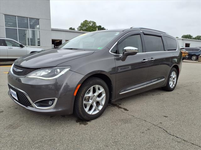 2020 Chrysler Pacifica Limited - Photo 8