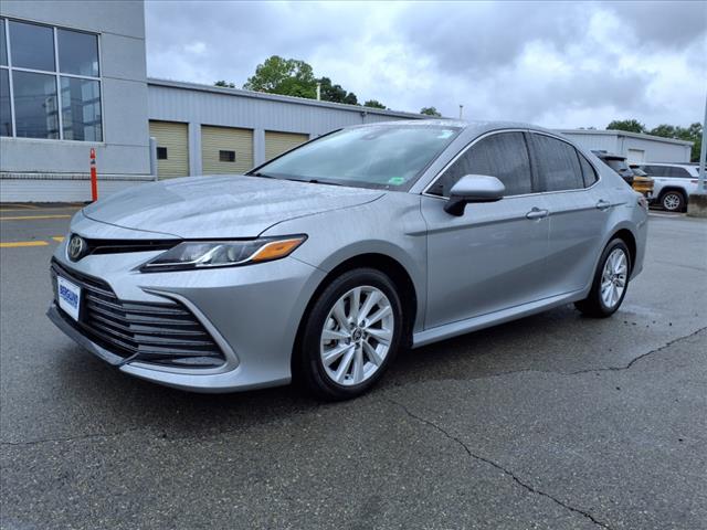 2023 Toyota Camry LE - Photo 8