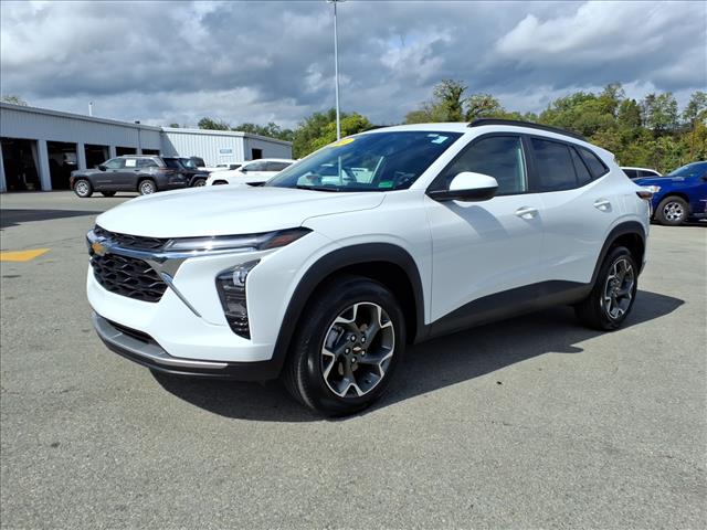 2024 Chevrolet Trax LT - Photo 8